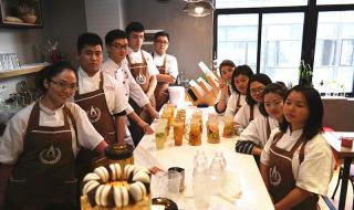 深泽有瑞幸咖啡吗 深圳咖啡师培训