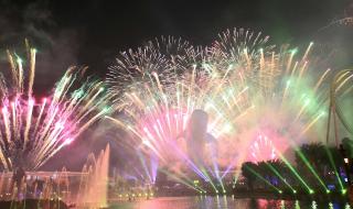 烟花文案7个字 朋友圈发烟花配文字